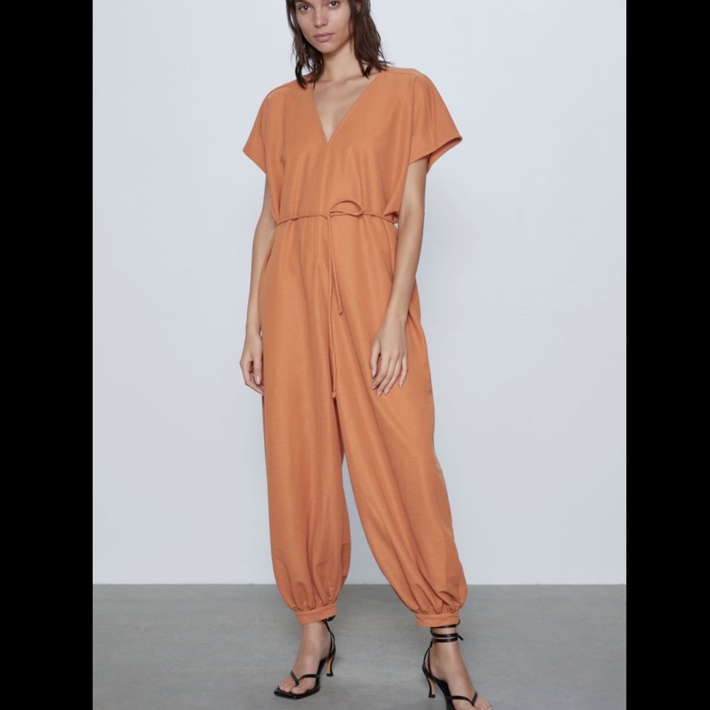 ZARA BNWT Long Full Cut Jumpsuit with Matching Belt - Picture 3 of 9